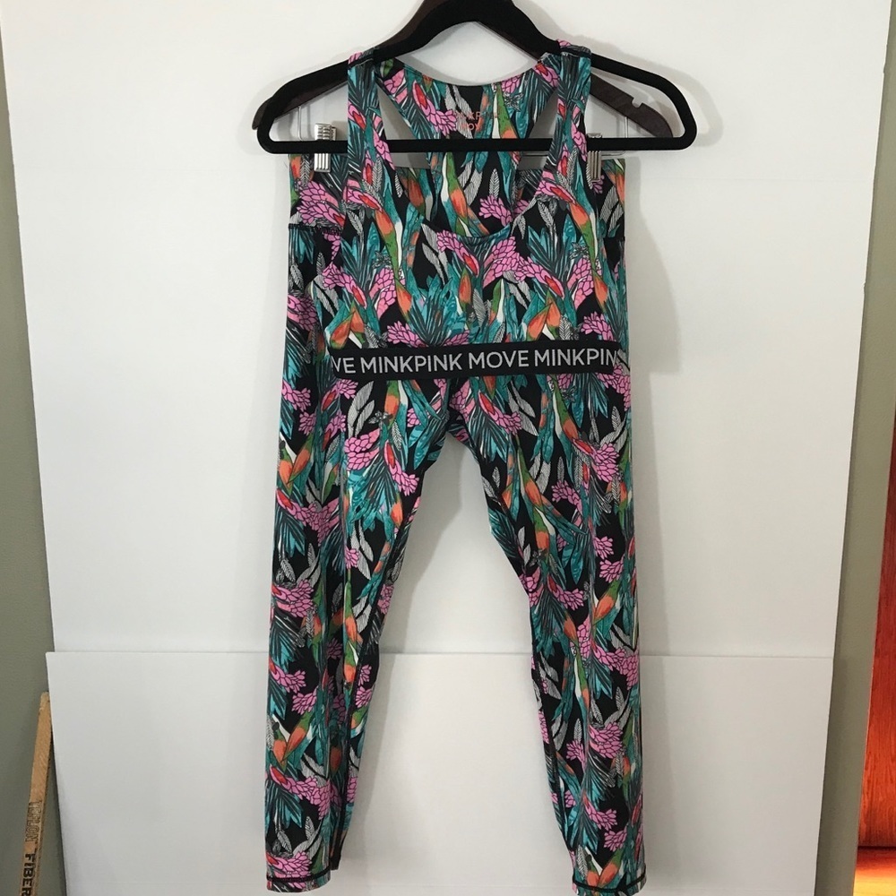 MINK PINK Move! Sports bra & leggings set